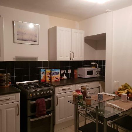 Superior King Room Sheffield Bagian luar foto