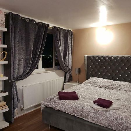 Superior King Room Sheffield Bagian luar foto