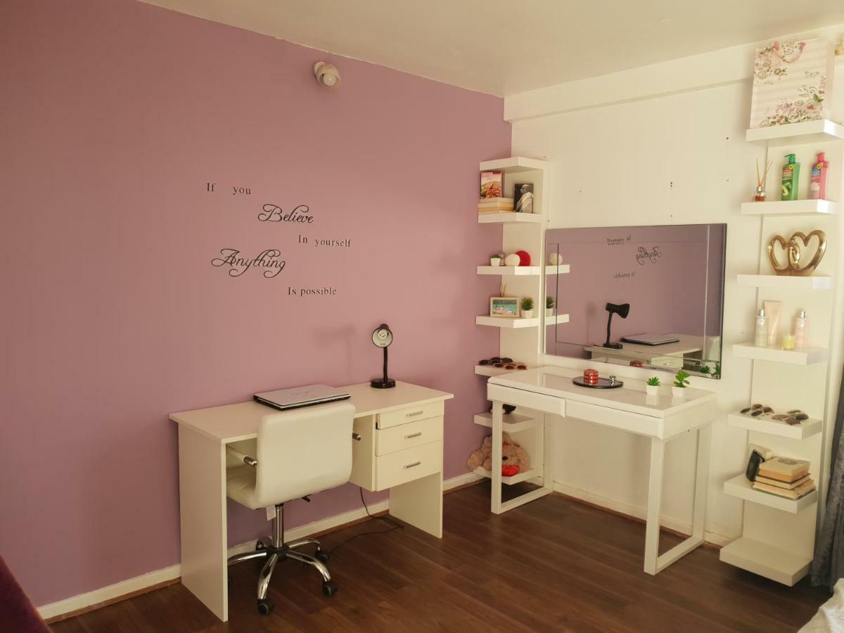 Superior King Room Sheffield Bagian luar foto